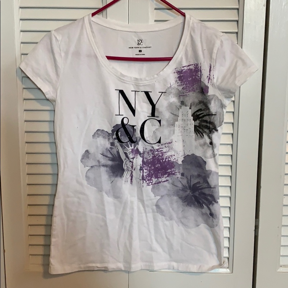 New York & Co. t-shirt
